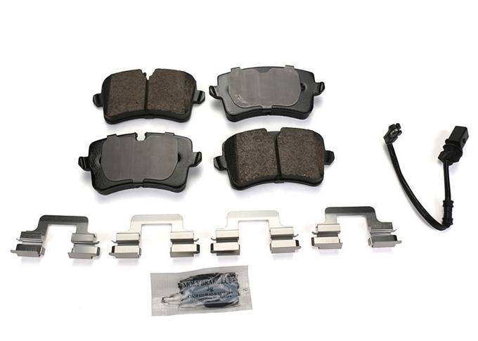 Audi Porsche Disc Brake Pad Set - Rear (Ceramic) (EURO) 4H0698451C - Akebono Euro Ultra-Premium EUR1547A